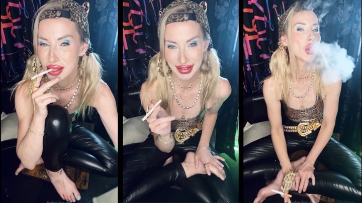 You want to start Smoking I help u growing your addiction