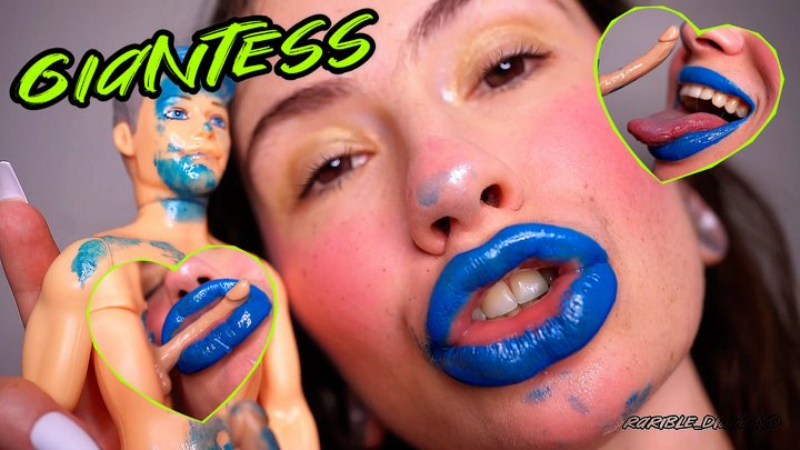 Gentle Giantess Passionate Dirty kiss 4