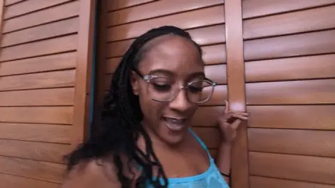 Mocahontas 19 (1080p MP4)