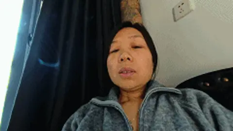 4K MARTINA got up early in the morning to smoke