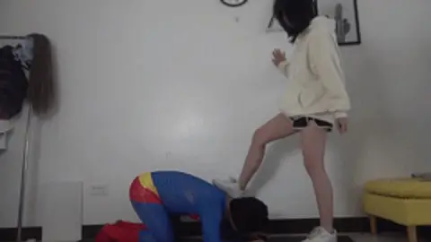 Goddess Lele's Stomping Humiliation, Stomping the Cock!