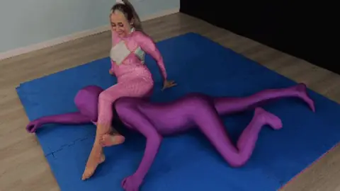 Too weak and too scrawny this guy ( 1 PART )