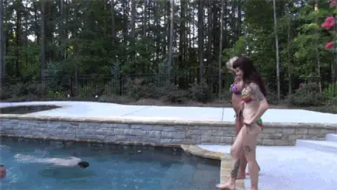 Bikini Clad Foot Worship (720p)